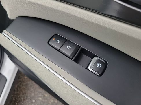 New 2026 Kia Sorento S image 11