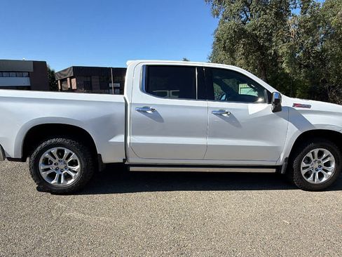 Used 2023 Chevrolet Silverado 1500 LTZ w/ Technology Package AWD/4WD image 4