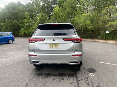 Used 2024 Mitsubishi Outlander SE