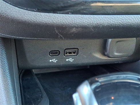 Certified 2024 Buick Envista Sport Touring w/ Convenience I Package image 27