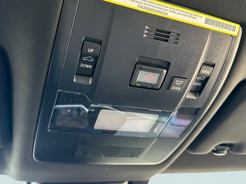 Certified 2024 Lexus UX 250h FWD image 19