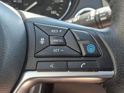 Used 2020 Nissan Rogue SL w/ Premium Package AWD/4WD image 22