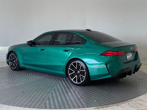 Used 2026 BMW M5 w/ Executive Package image 3