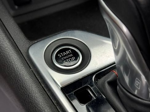Used 2025 Nissan Sentra SR FWD image 17