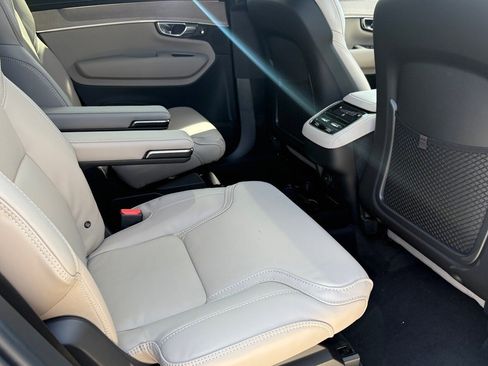 New 2026 Volvo XC90 B6 Ultra w/ Protection Package Premier image 21