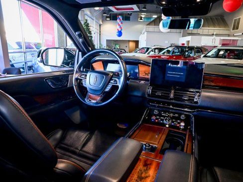 Used 2022 Lincoln Navigator L Black Label image 35