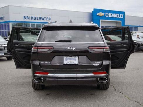 Used 2023 Jeep Grand Cherokee L Overland AWD/4WD image 9