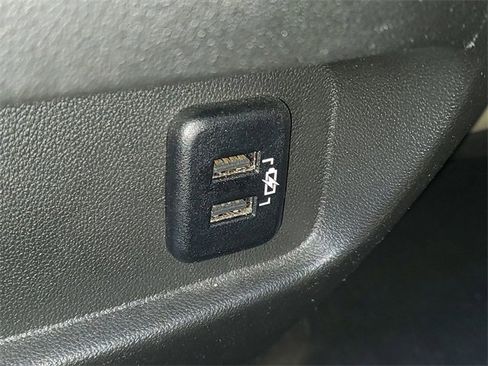 Used 2018 Cadillac XT5 FWD image 11