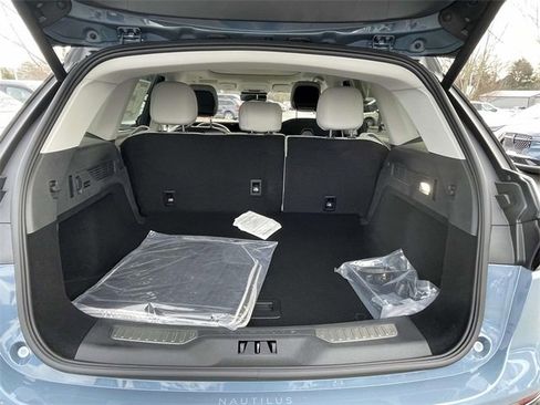 New 2026 Lincoln Nautilus Reserve image 28