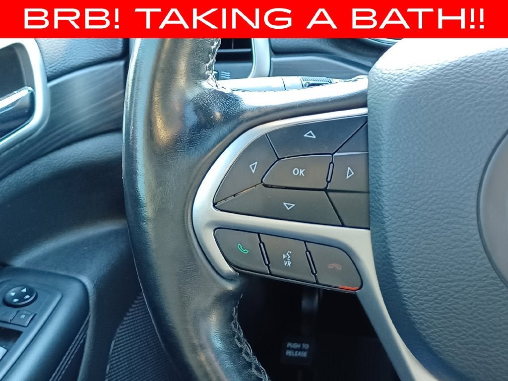Used 2020 Jeep Grand Cherokee Altitude AWD/4WD image 13