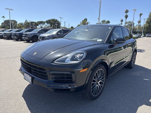 Used 2019 Porsche Cayenne S AWD/4WD image 9