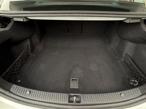 Used 2019 Mercedes-Benz C 300 C 300 image 32