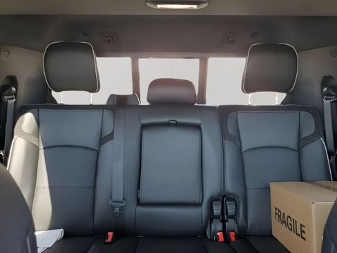 New 2025 RAM 2500 Laramie AWD/4WD image 61