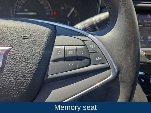 Used 2017 Cadillac XT5 Luxury w/ Driver Awareness Package AWD/4WD image 8