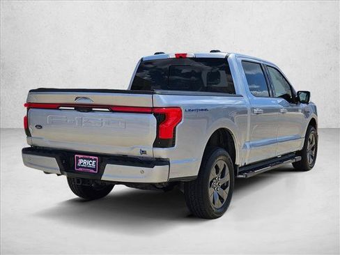 Used 2022 Ford F150 Lightning Lariat AWD/4WD image 5