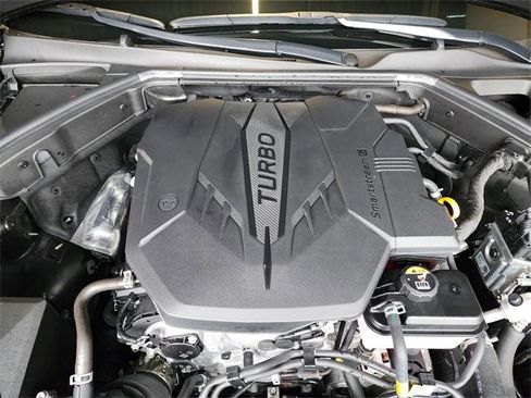 Used 2025 Genesis G70 2.5T image 31