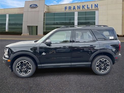 New 2025 Ford Bronco Sport Outer Banks w/ Outer Banks Tech Package+ image 4