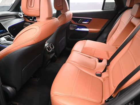 Used 2023 Mercedes-Benz GLC 300 4MATIC w/ Exclusive Trim Package image 25