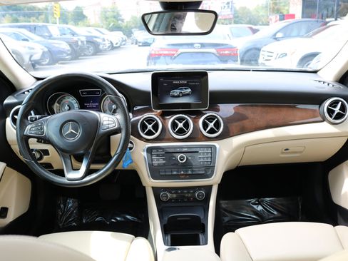 Used 2016 Mercedes-Benz GLA 250 image 37
