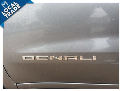 Used 2021 GMC Sierra 1500 Denali w/ Denali Ultimate Package AWD/4WD image 12