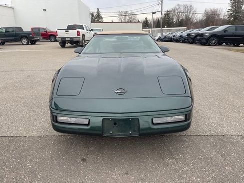 Used 1992 Chevrolet Corvette Convertible RWD image 8