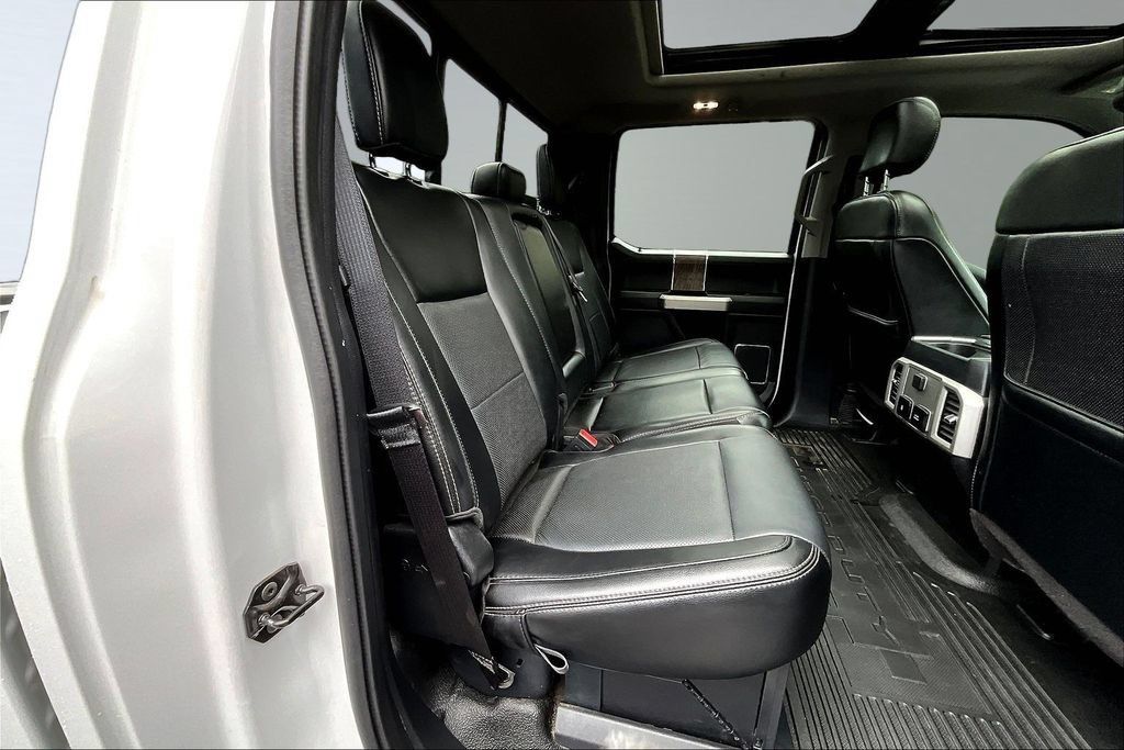 Certified 2019 Ford F250 Lariat w/ Lariat Value Package AWD/4WD image 30