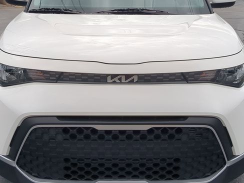 Certified 2023 Kia Soul LX image 9