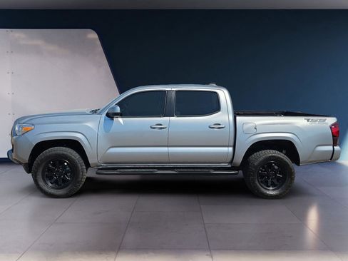 Used 2023 Toyota Tacoma SR image 2