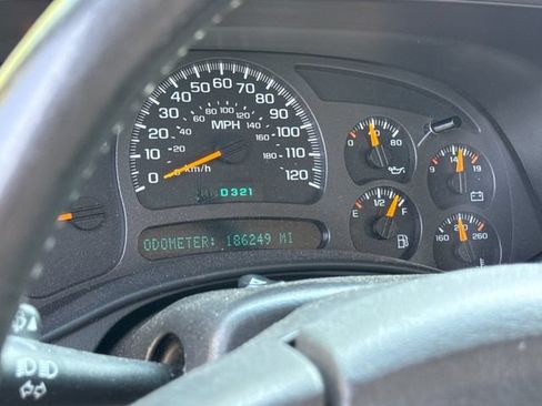 Used 2004 GMC Sierra 2500 SLE AWD/4WD image 19