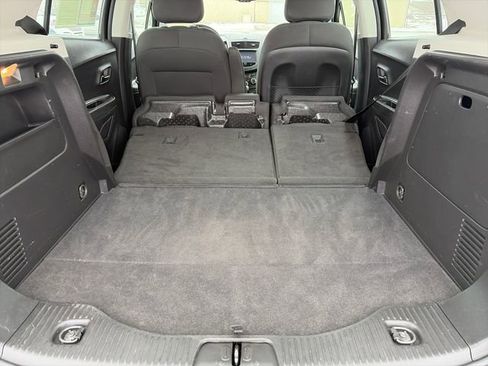 Used 2015 Chevrolet Trax LS AWD/4WD image 38
