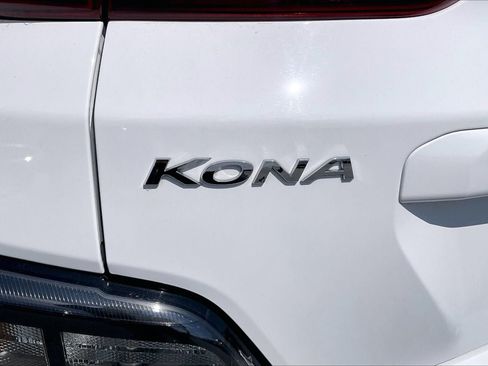 Used 2023 Hyundai Kona SE FWD image 8