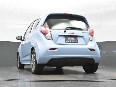 Used 2015 Chevrolet Spark LT FWD image 27