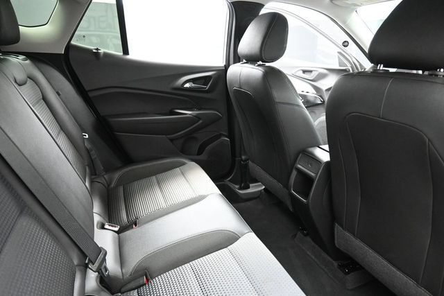 Used 2025 Chevrolet Trax LT FWD image 30
