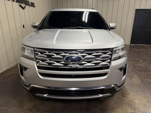 Used 2018 Ford Explorer Limited image 2