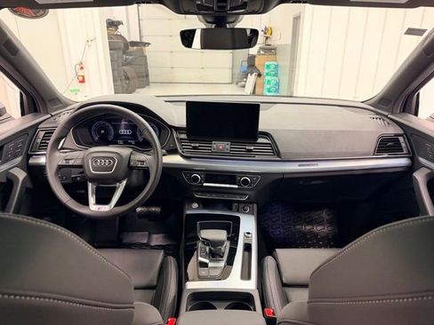 Used 2025 Audi Q5 2.0T Premium Plus AWD/4WD image 19