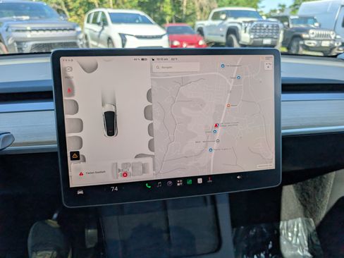 Used 2023 Tesla Model Y Long Range AWD/4WD image 28