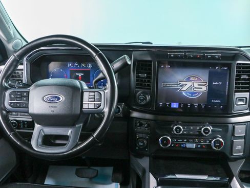 Used 2023 Ford F250 Lariat w/ Lariat Ultimate Package AWD/4WD image 17