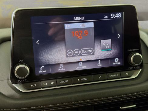 Used 2023 Nissan Rogue SV AWD/4WD image 14