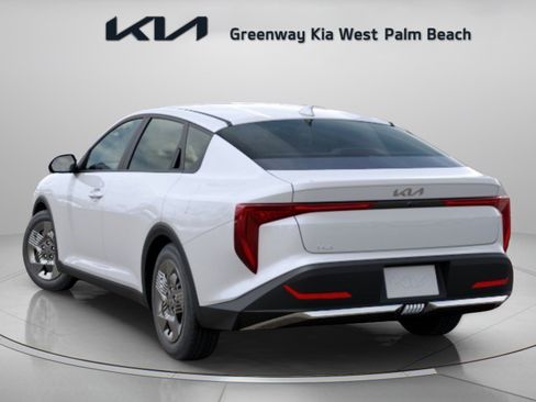 New 2026 Kia K4 FWD image 5
