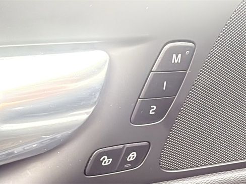 Certified 2025 Volvo V60 B5 Cross Country Plus image 14