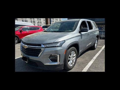 Used 2023 Chevrolet Traverse LS AWD/4WD image 1