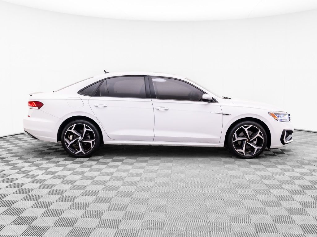 Used 2022 Volkswagen Passat 2.0T R-Line FWD image 8