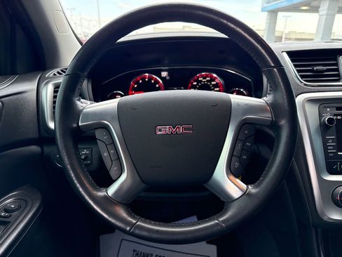 Used 2015 GMC Acadia SLE image 28