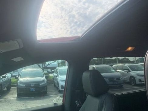 Used 2023 Honda Odyssey Sport image 4