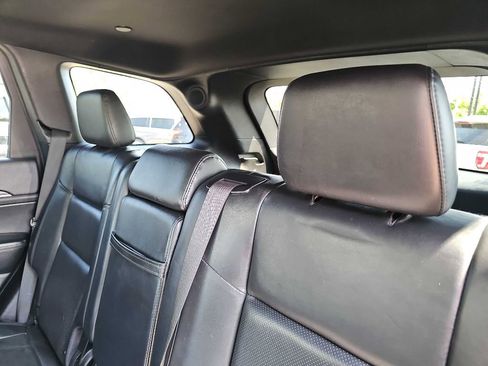 Used 2020 Jeep Grand Cherokee Limited w/ Luxury Group II image 46