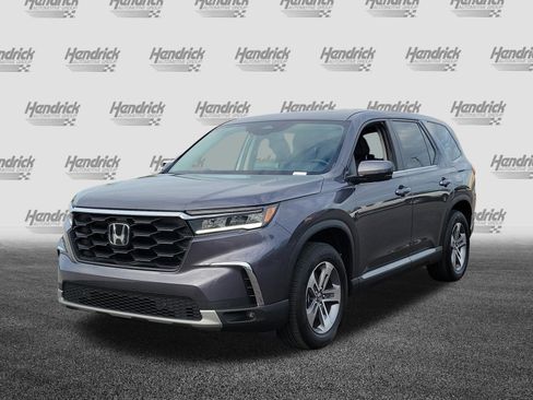 Used 2025 Honda Pilot EX-L image 3