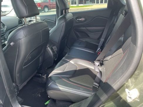 Used 2020 Jeep Cherokee Trailhawk w/ Comfort & Convenience Group image 7