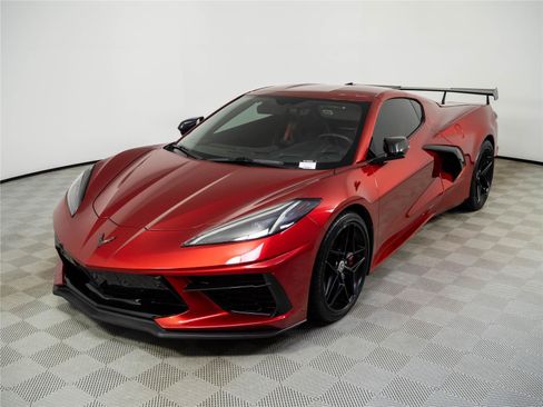 Used 2023 Chevrolet Corvette Stingray Preferred Cpe w/ Z51 Performance Package RWD image 32