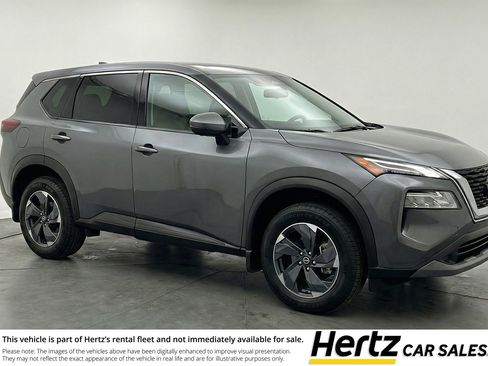 Used 2025 Nissan Rogue SV AWD/4WD image 1