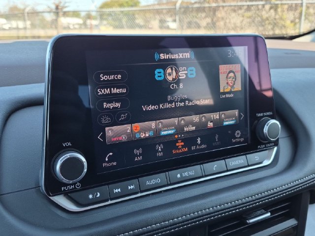 Used 2023 Nissan Rogue SV AWD/4WD image 27